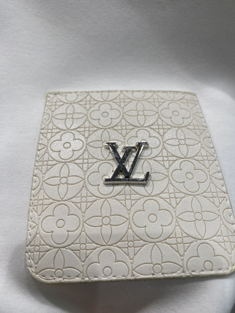 l0vis Vvtt0n t-shirt